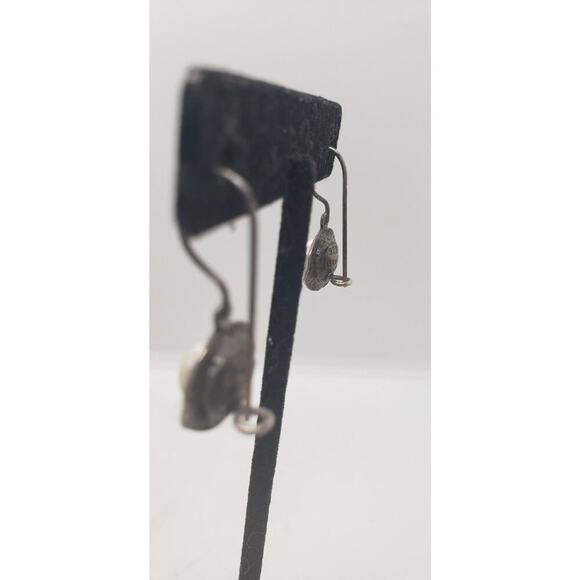 Vintage Earrings Sterling Silver 925 Israel Cultured Pearl Hand Hammered Long - Picture 5 of 8